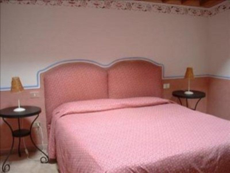 Villa Ulivi Florenţa Cameră foto